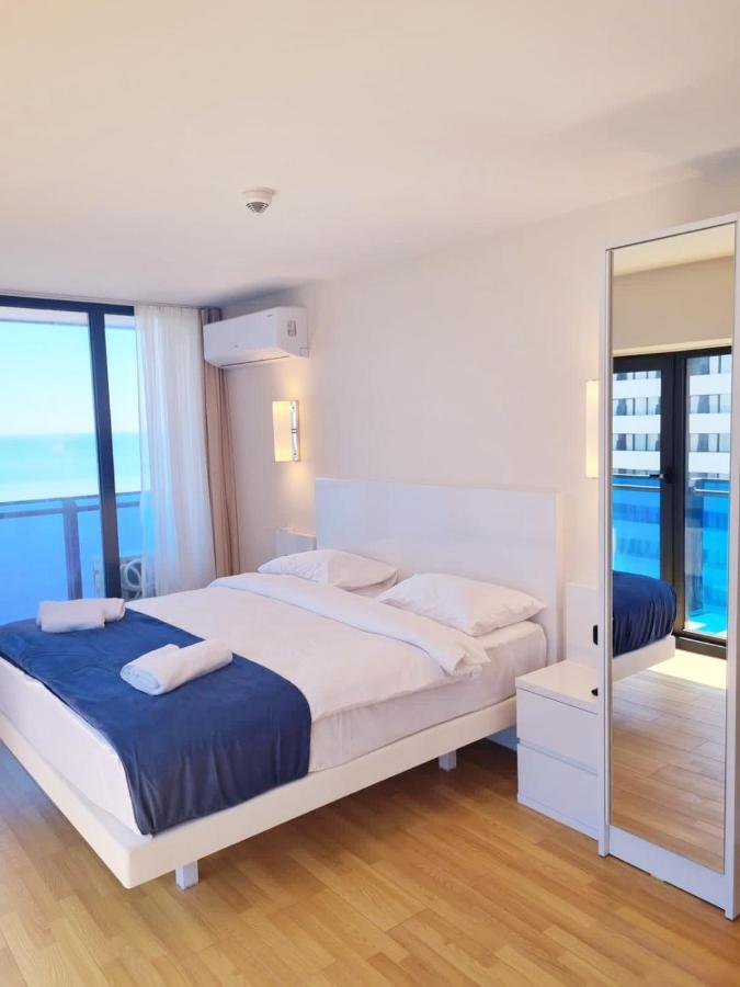 D Block Of New Luxurious Orbi City Μπατούμι Εξωτερικό φωτογραφία